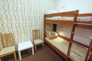 Гостиница Sweet Hostel Нижний Новгород Двухместный номер с 1 кроватью и собственной ванной комнатой-1