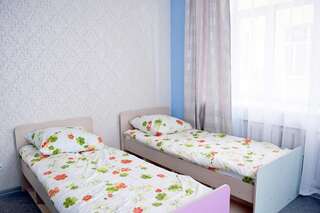 Гостиница Sweet Hostel Нижний Новгород Двухместный номер эконом-класса с 2 отдельными кроватями-1